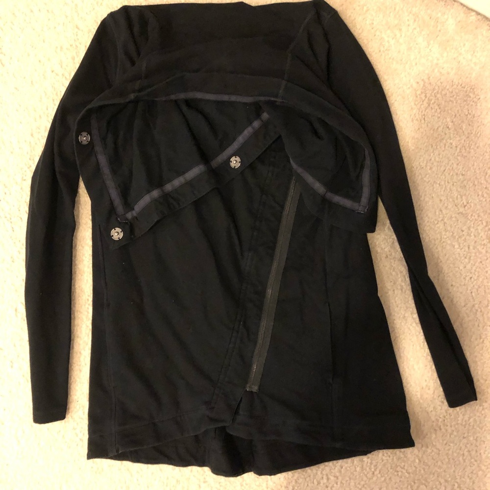 Lululemon sweatshirt jacket